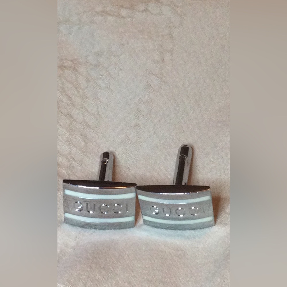 Cufflink - Picture 2 of 5